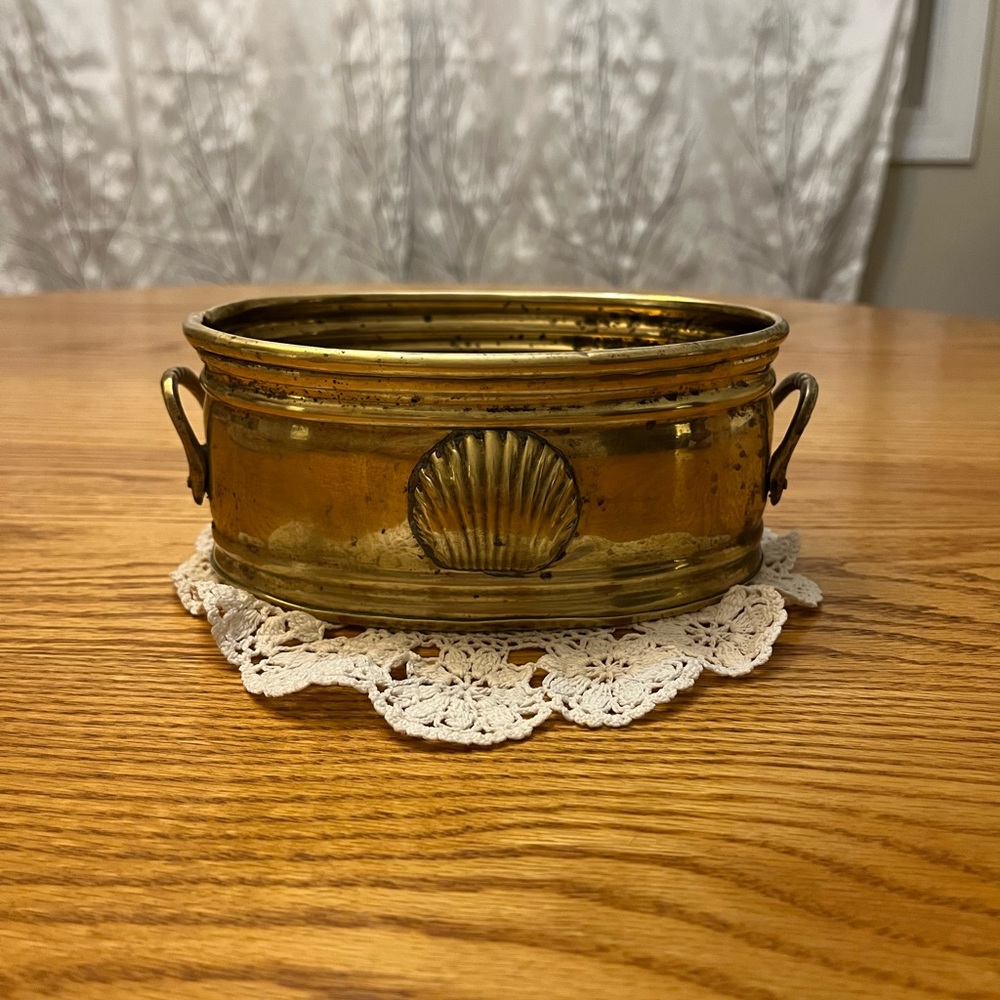 Brass Double Handle Seashell Planter/Display Pot